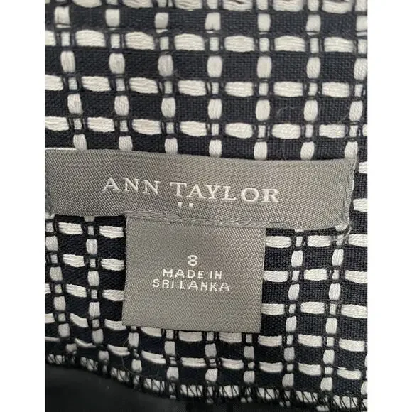 ANN TAYLOR Black and White Check Skirt Two Statement Buttons in the Front Size 8 - Picture 8 of 9